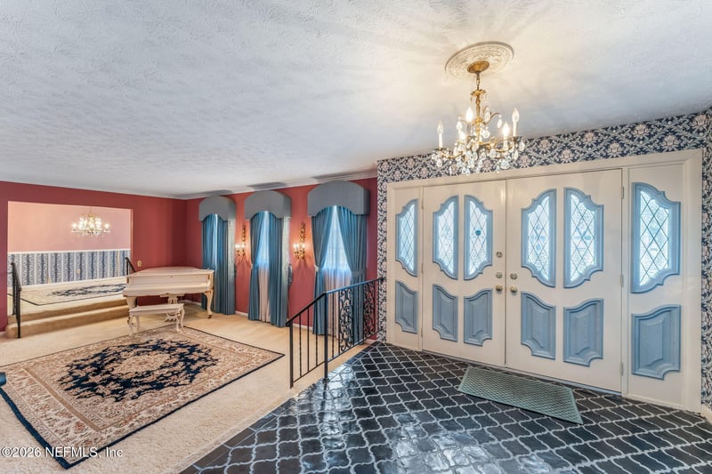 4040 Windy Gale Dr, Jacksonville, FL 32218