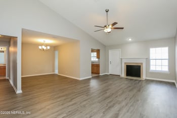 12635 Ashglen Dr, Jacksonville, FL 32224