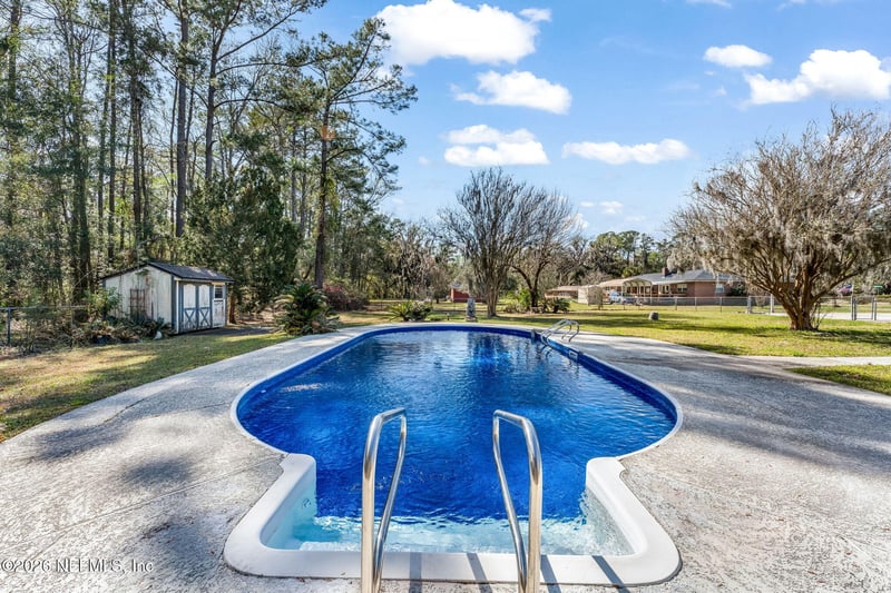 4040 Windy Gale Dr, Jacksonville, FL 32218