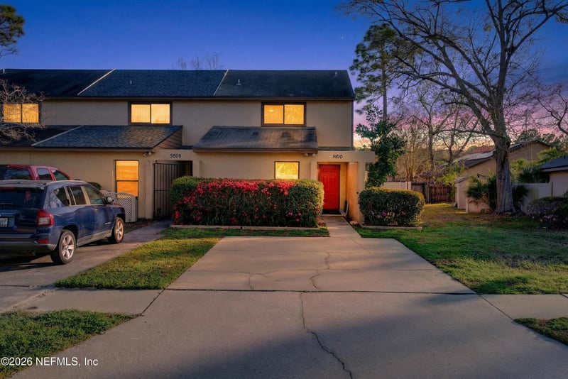 5610 Pinebay Cir, Jacksonville, FL 32244