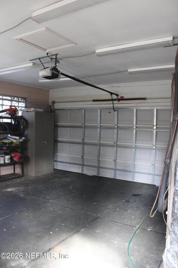 1806 Memory Ln, Jacksonville, FL 32210