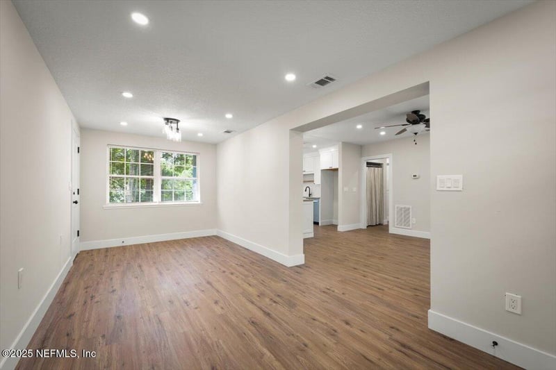 5112 Sharon Ter, Jacksonville, FL 32207