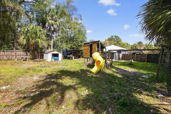 1124 12th St, Palatka, FL 32177
