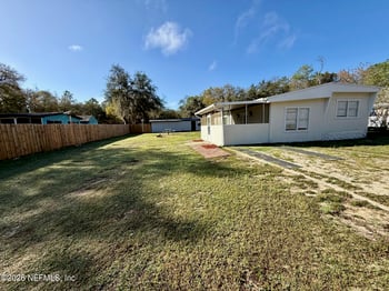 109 Martindale Ave, Interlachen, FL 32148