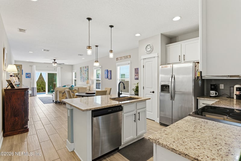 402 11th Ave, Jacksonville Beach, FL 32250