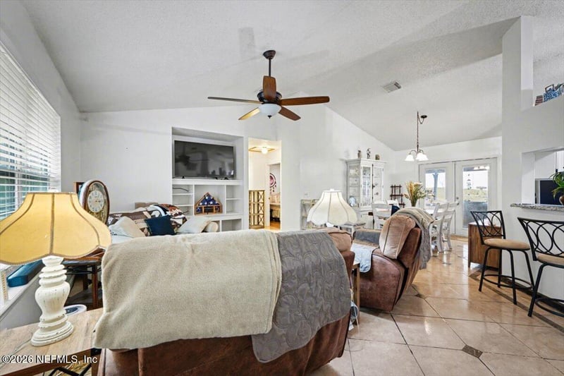 53 Lion St, Middleburg, FL 32068