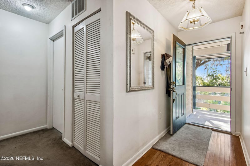 1604 Arcadia Dr #105, Jacksonville, FL 32207