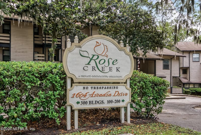 1604 Arcadia Dr #105, Jacksonville, FL 32207