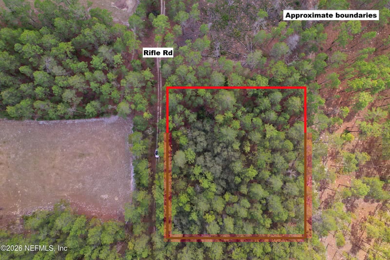 215 Rifle Rd, Florahome, FL 32140