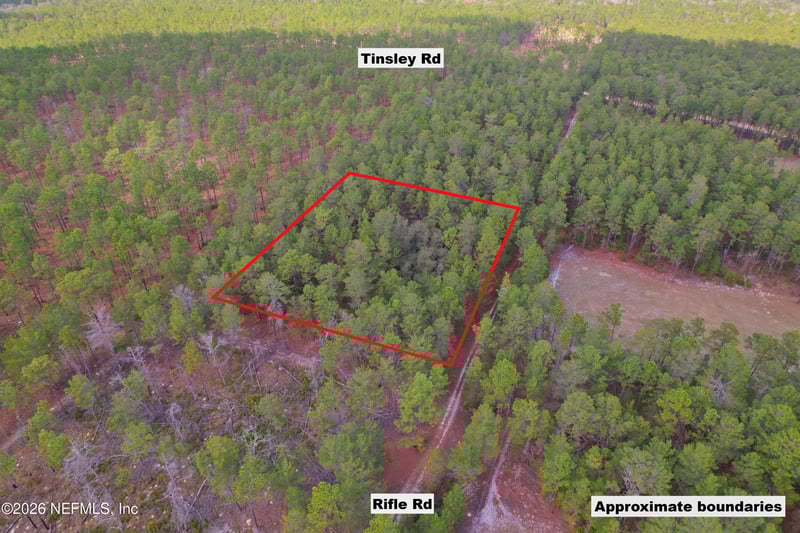 215 Rifle Rd, Florahome, FL 32140