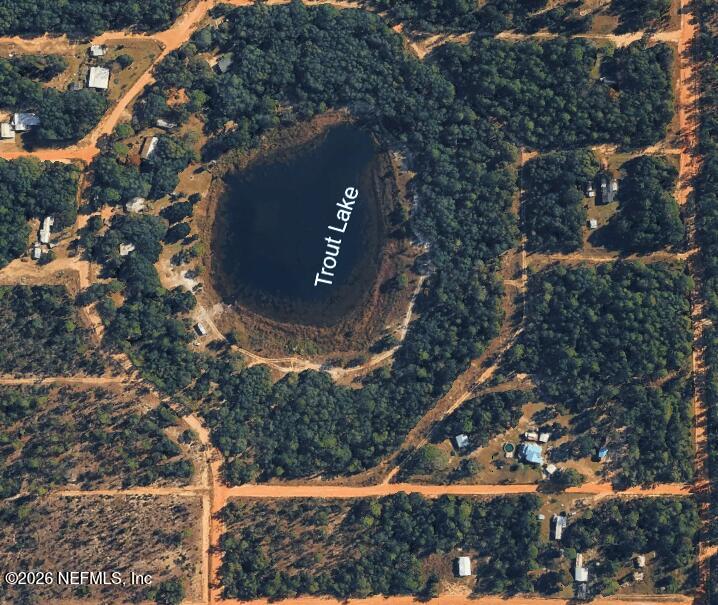 240 May Ln, Interlachen, FL 32148