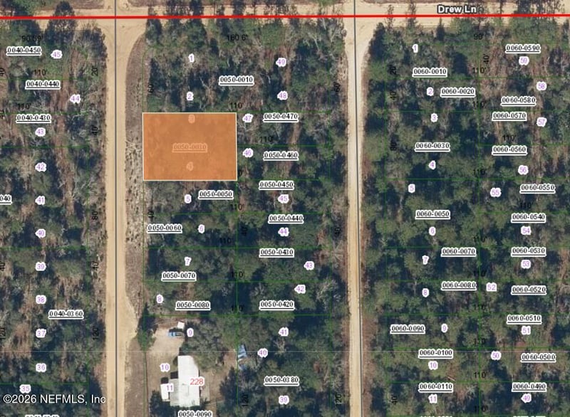 240 May Ln, Interlachen, FL 32148