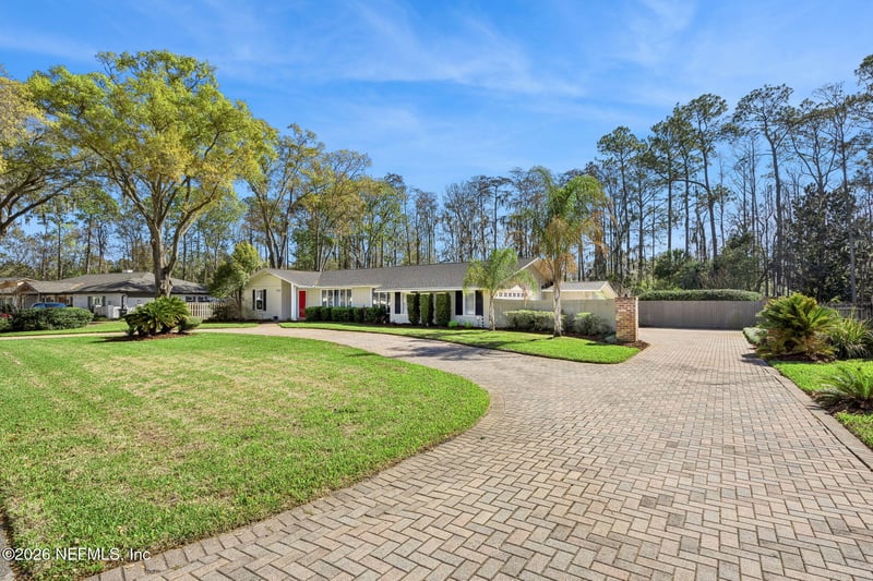 7955 Pine Lake Rd, Jacksonville, FL 32256