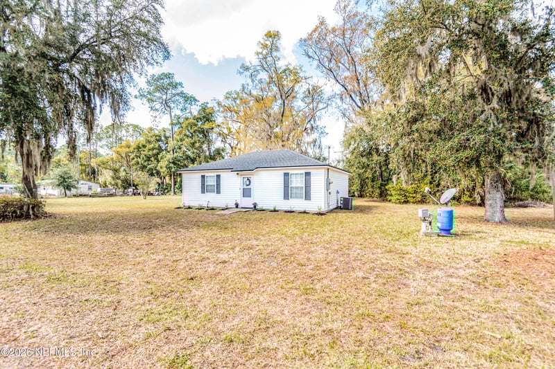 5144 Shaw St, Sanderson, FL 32087