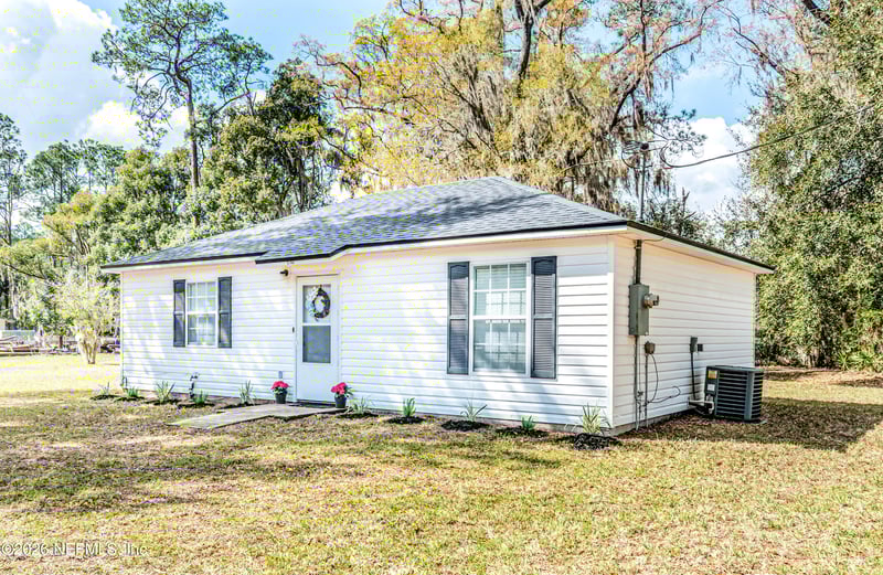 5144 Shaw St, Sanderson, FL 32087