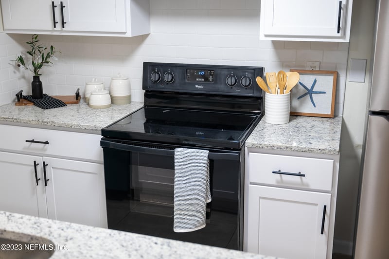 3802 Windjammer Ln, Vilano Beach, FL 32084