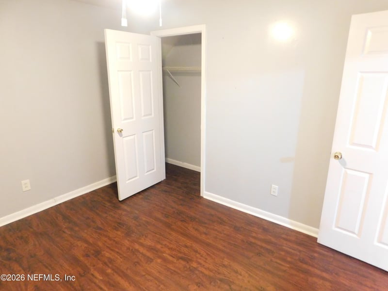 926 Pheasant Dr, Jacksonville, FL 32218