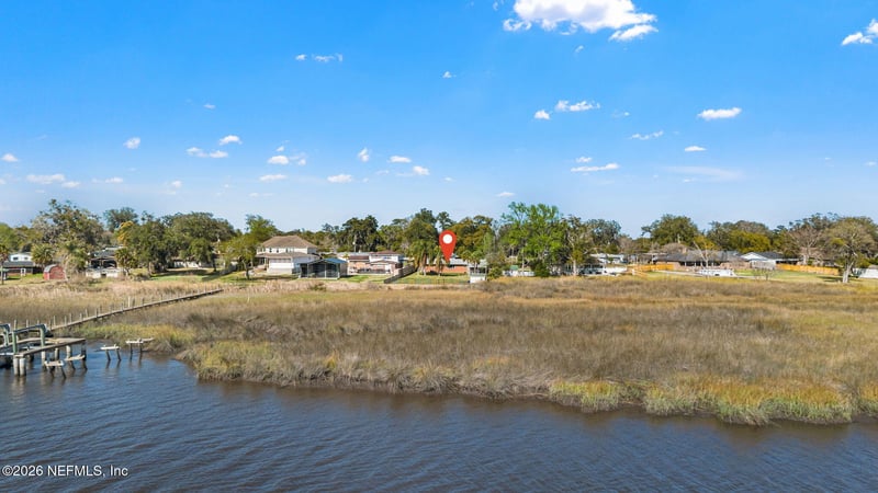 284 Baisden Rd, Jacksonville, FL 32218