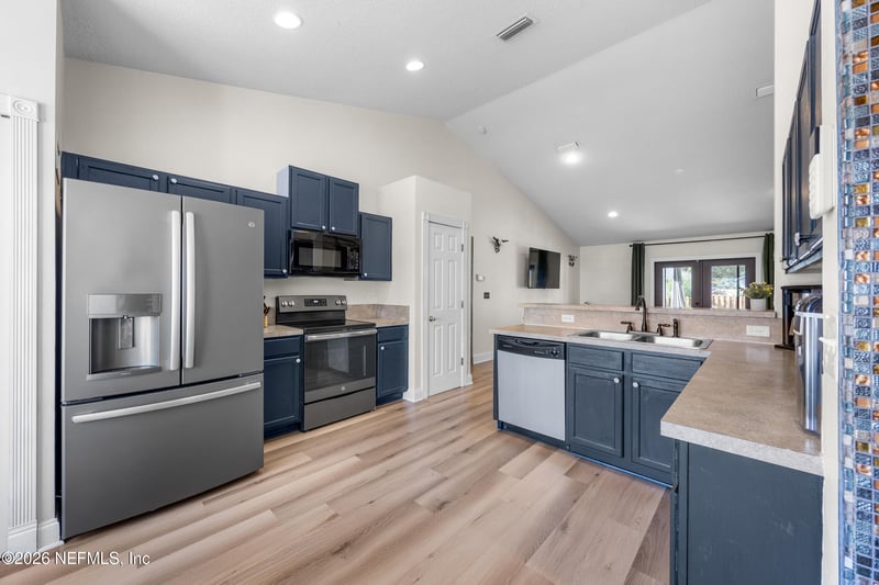 3808 Falcon Crest Dr, Green Cove Springs, FL 32043