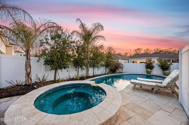 956 Orange Branch Trl, St Johns, FL 32259