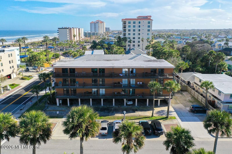 400 1st St #D, Jacksonville Beach, FL 32250