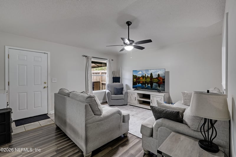 11187 Mikris Dr, Jacksonville, FL 32225