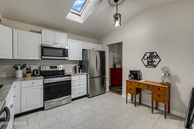 11187 Mikris Dr, Jacksonville, FL 32225