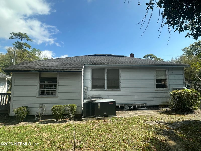 1320 Pinegrove Ct, Jacksonville, FL 32205