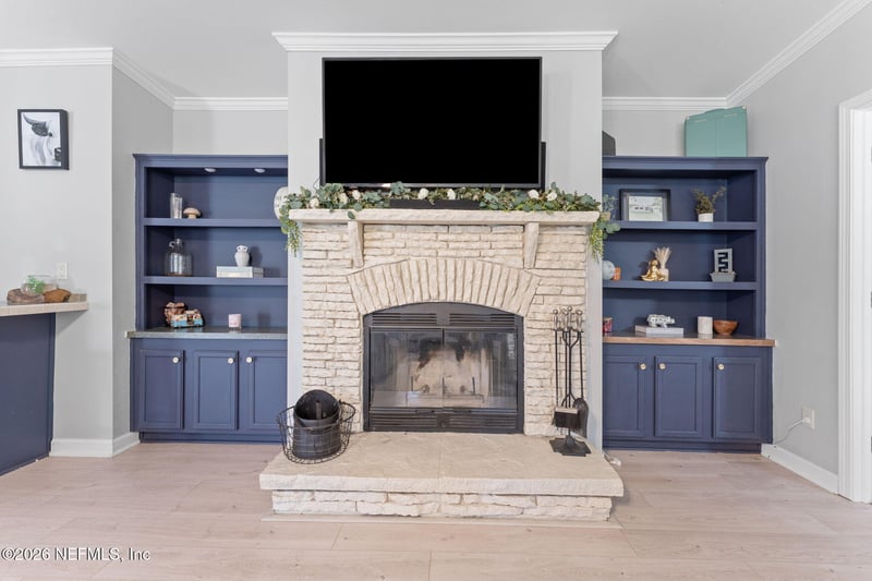 15666 Sears Rd, Jacksonville, FL 32218