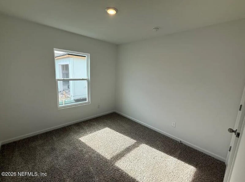 2 Oakleaf Ct, Palm Coast, FL 32137