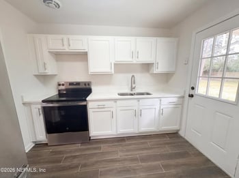 2225 Green Oak Dr, Jacksonville, FL 32211