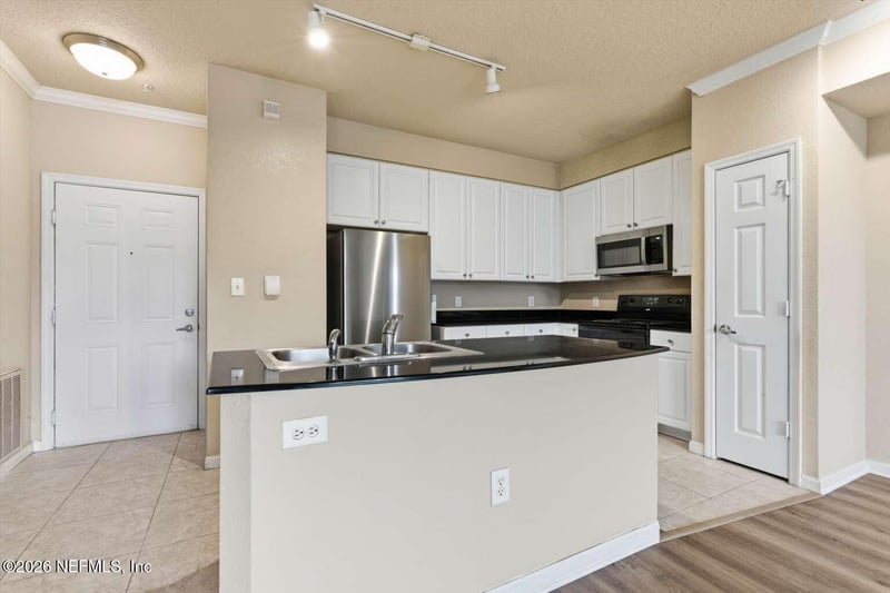 8539 Gate Pw #9303, Jacksonville, FL 32216