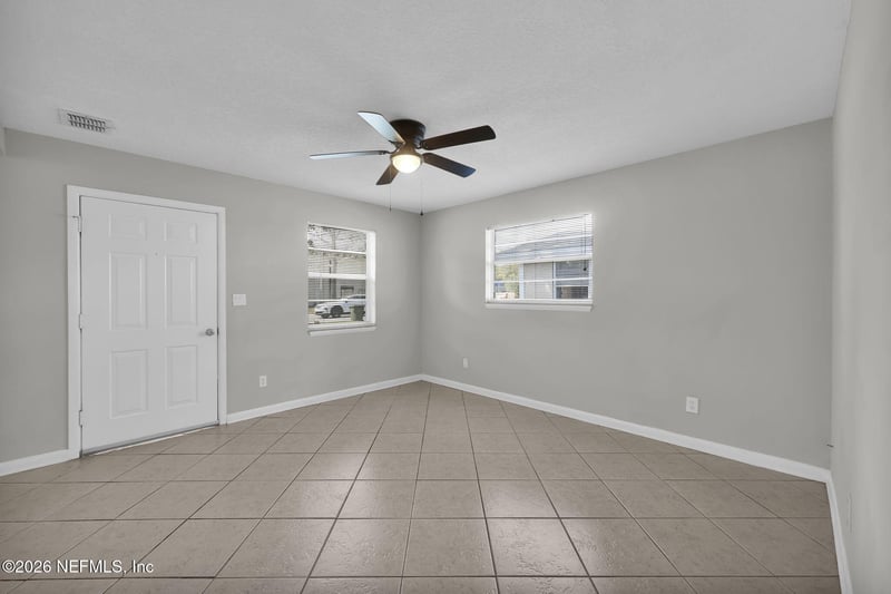 909 13th St, Jacksonville Beach, FL 32250