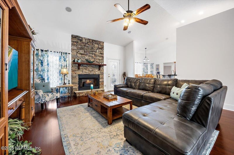 14394 Bob Burnsed Rd, Glen St Mary, FL 32040