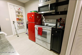 8037 Parental Cir, Jacksonville, FL 32216