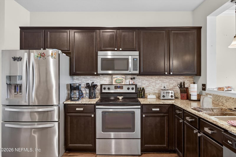 6840 Roundleaf Dr, Jacksonville, FL 32258