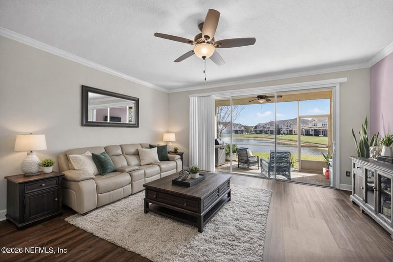 6840 Roundleaf Dr, Jacksonville, FL 32258