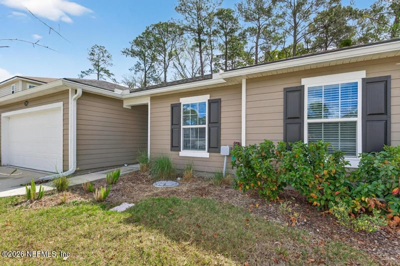 12563 Creekside Manor Dr, Jacksonville, FL 32218