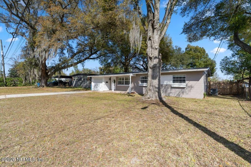 2603 Pine Summit Dr, Jacksonville, FL 32211