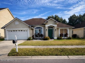 9266 Prosperity Lake Dr, Jacksonville, FL 32244