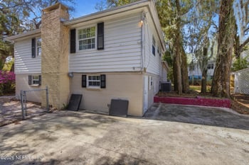 3452 Killarney Dr, Jacksonville, FL 32216