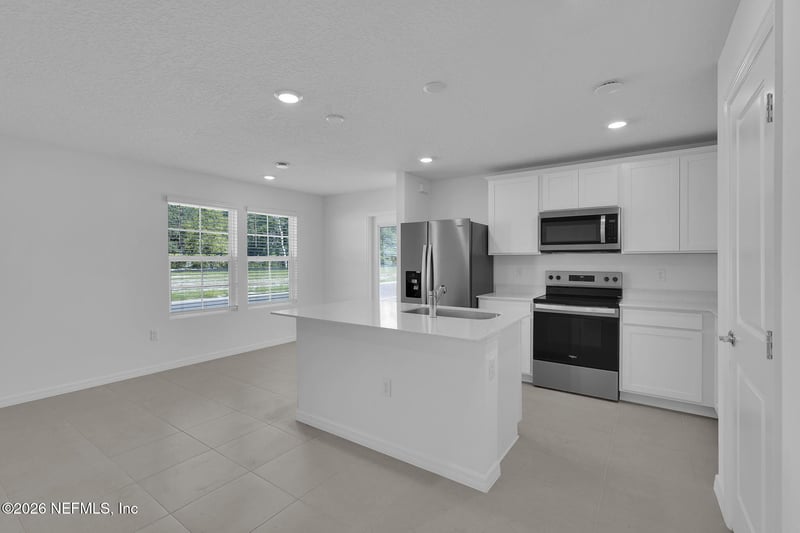 10124 Whistling Pne Ct, Jacksonville, FL 32221