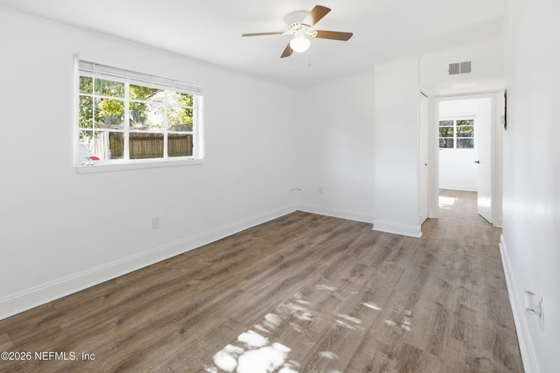 1942 Brookview Dr, Jacksonville, FL 32246