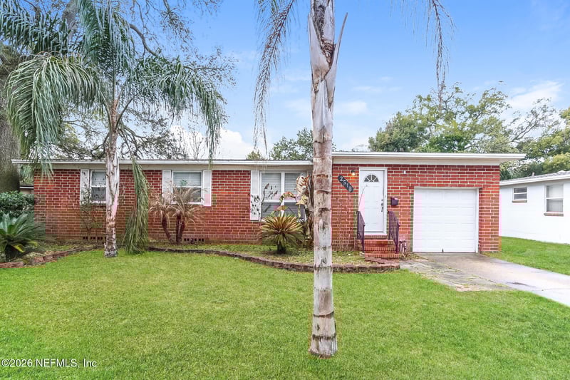 2518 Red Oak Dr, Jacksonville, FL 32211