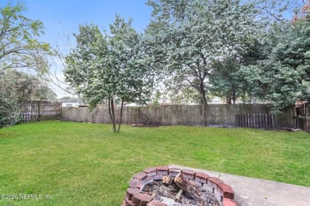 2518 Red Oak Dr, Jacksonville, FL 32211