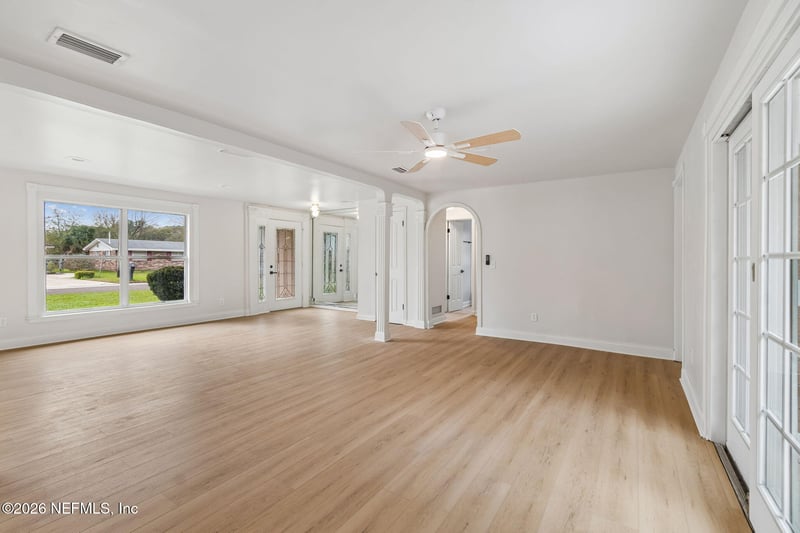 2153 Courtney Dr, Jacksonville, FL 32208