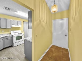 8340 Westover Ct, Jacksonville, FL 32244