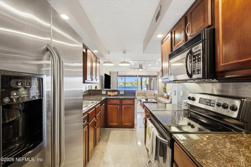 5375 Ortega Farms Blvd #102, Jacksonville, FL 32210