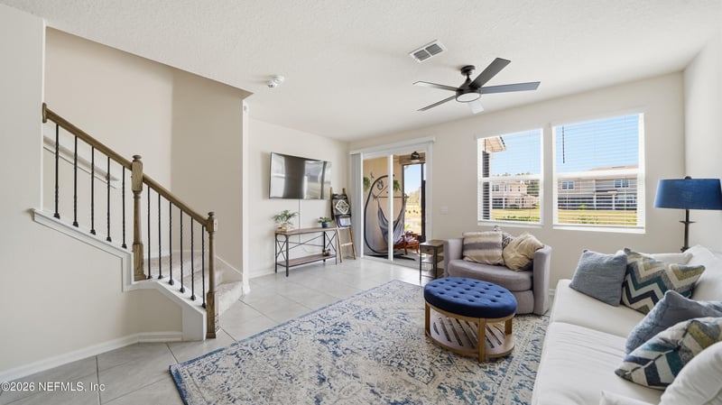 172 Redbud Rd, Palm Coast, FL 32137