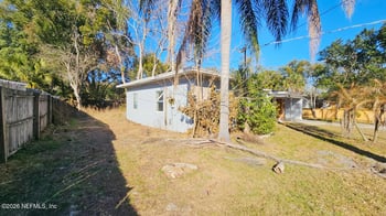 459 Tabor Dr, Jacksonville, FL 32216